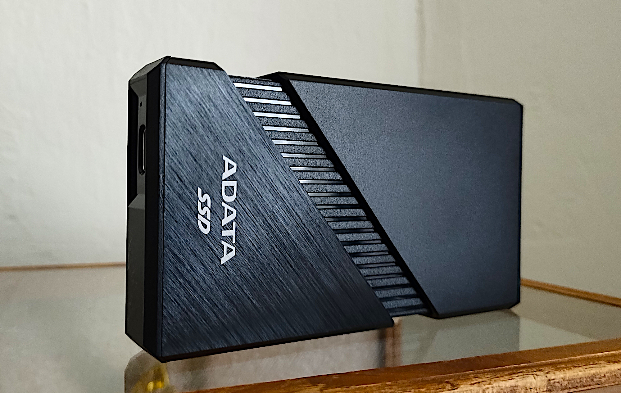 Adata SE920 EX - Best USB 4 external SSD for gaming