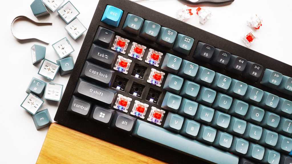 Keychron Q1 Pro with switches revealed