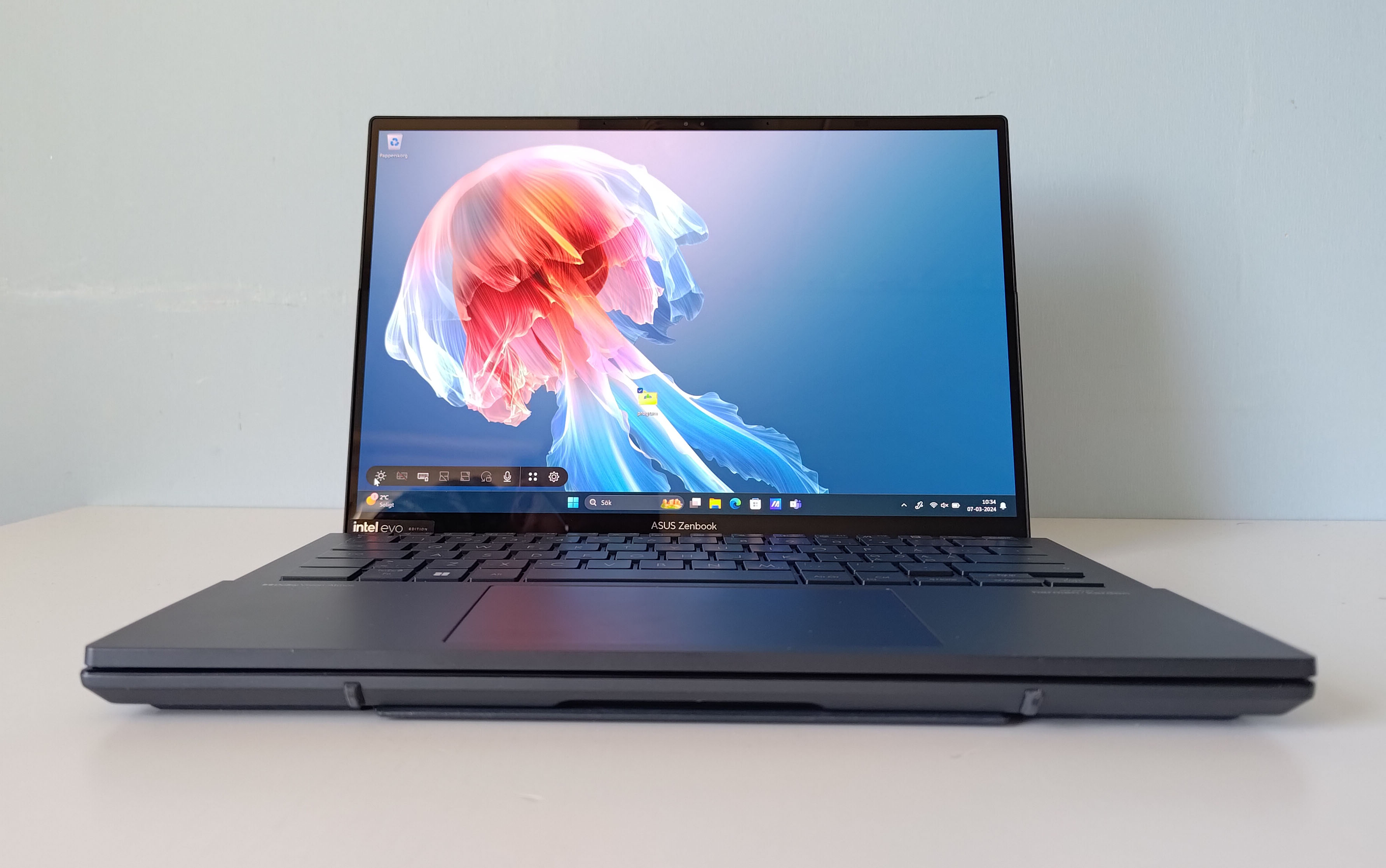 Asus Zenbook Duo UX8406MA-PURE19