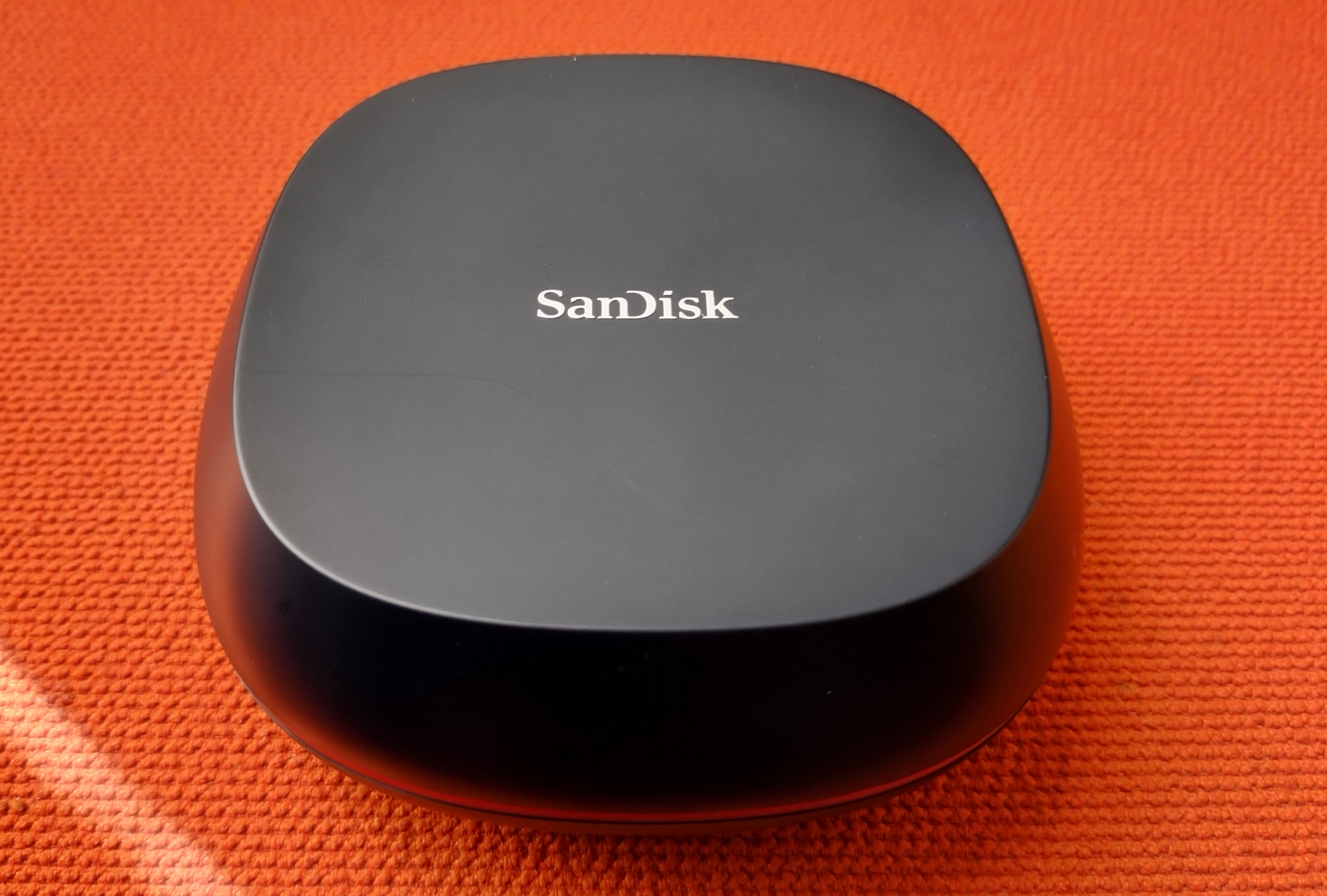 SanDisk Desk Drive 10Gbps USB SSD - Best external SSD for backups